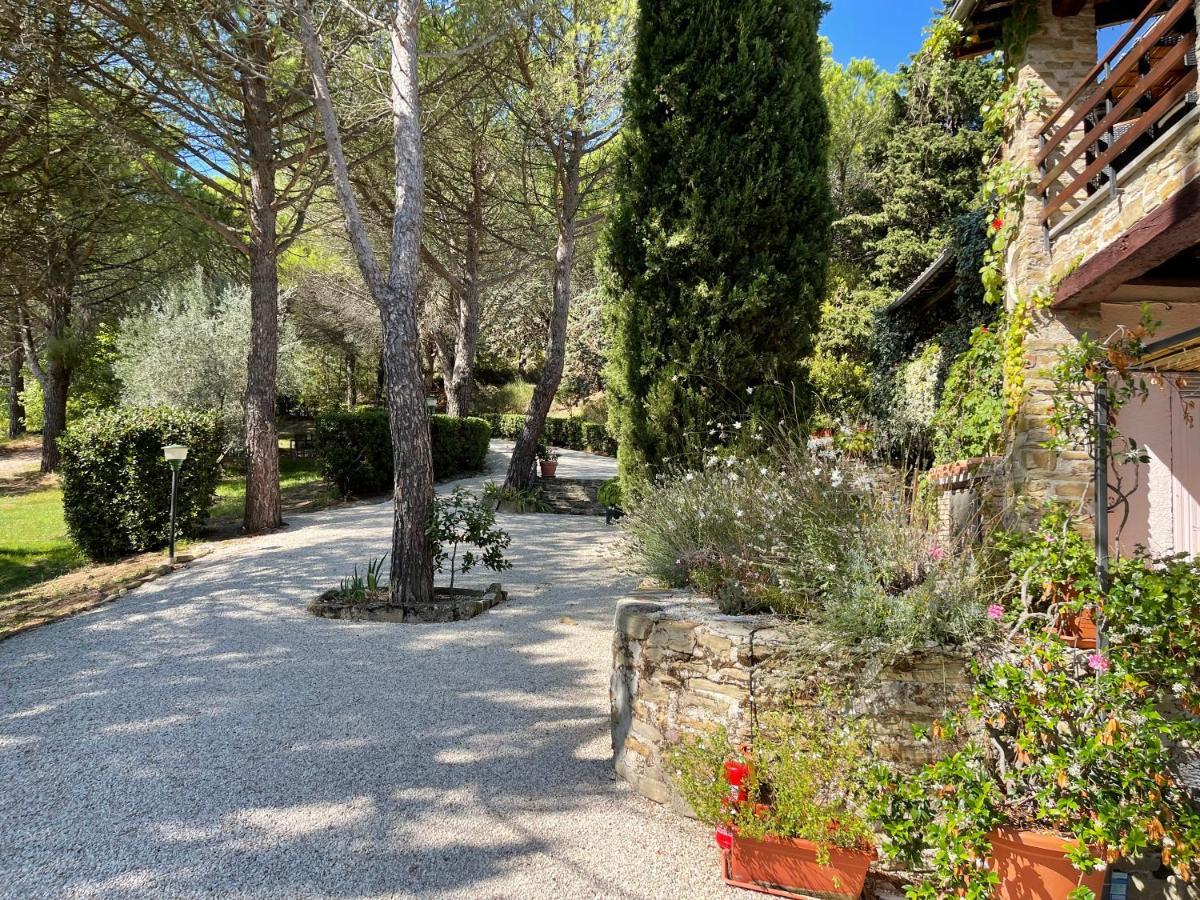 La Panoramica Gubbio - Maison De Charme - Casette E Appartamenti Self Catering Per Vacanze Meravigliose! Экстерьер фото