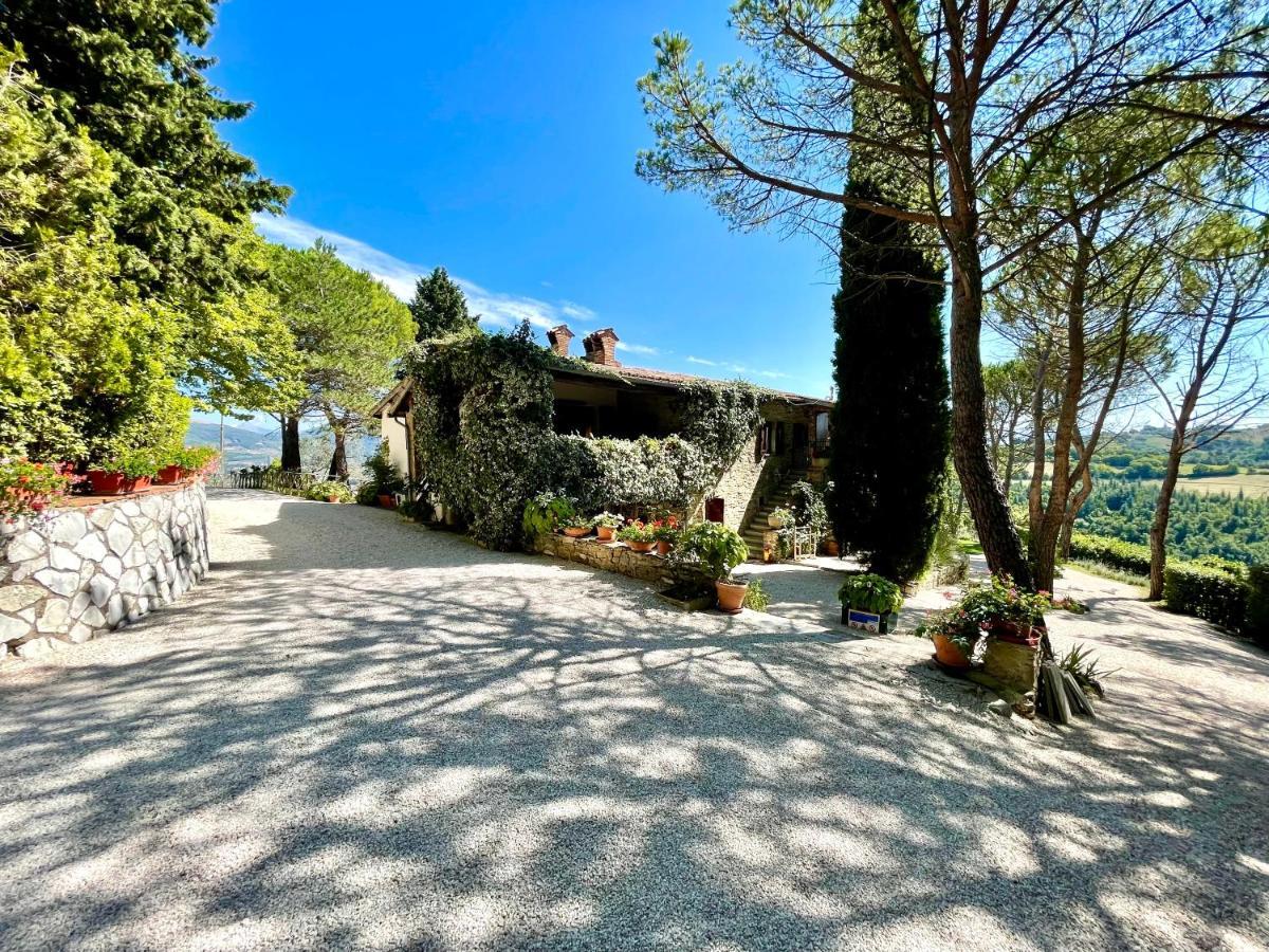 La Panoramica Gubbio - Maison De Charme - Casette E Appartamenti Self Catering Per Vacanze Meravigliose! Экстерьер фото